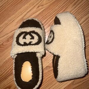 Gucci Cream and Black Shearling Slides